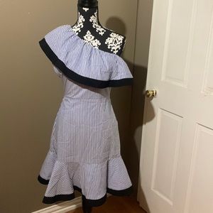 COPY - Beautiful NEW dress brand new sz medium FLATTERING SEXY CUTE